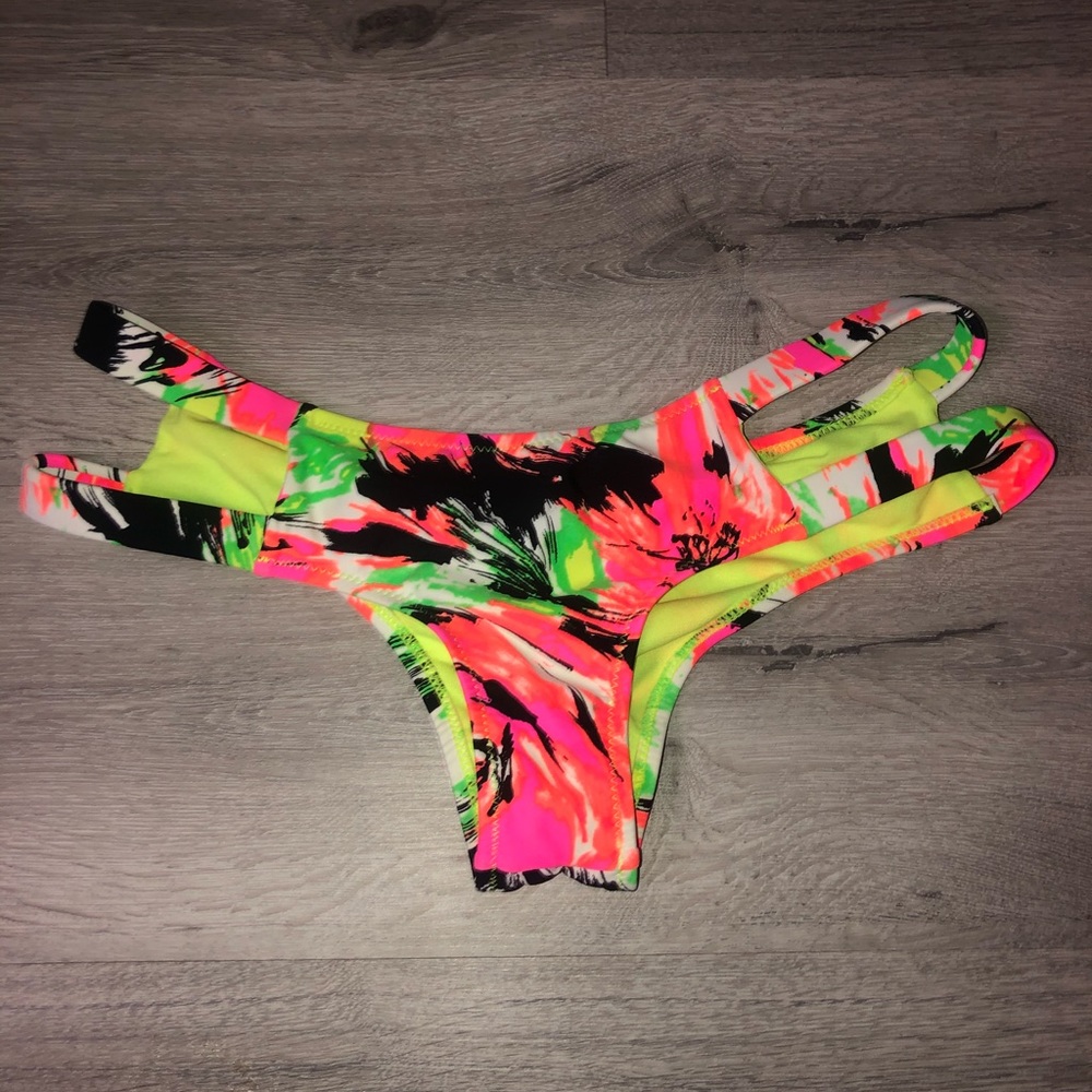 Bikini bottom